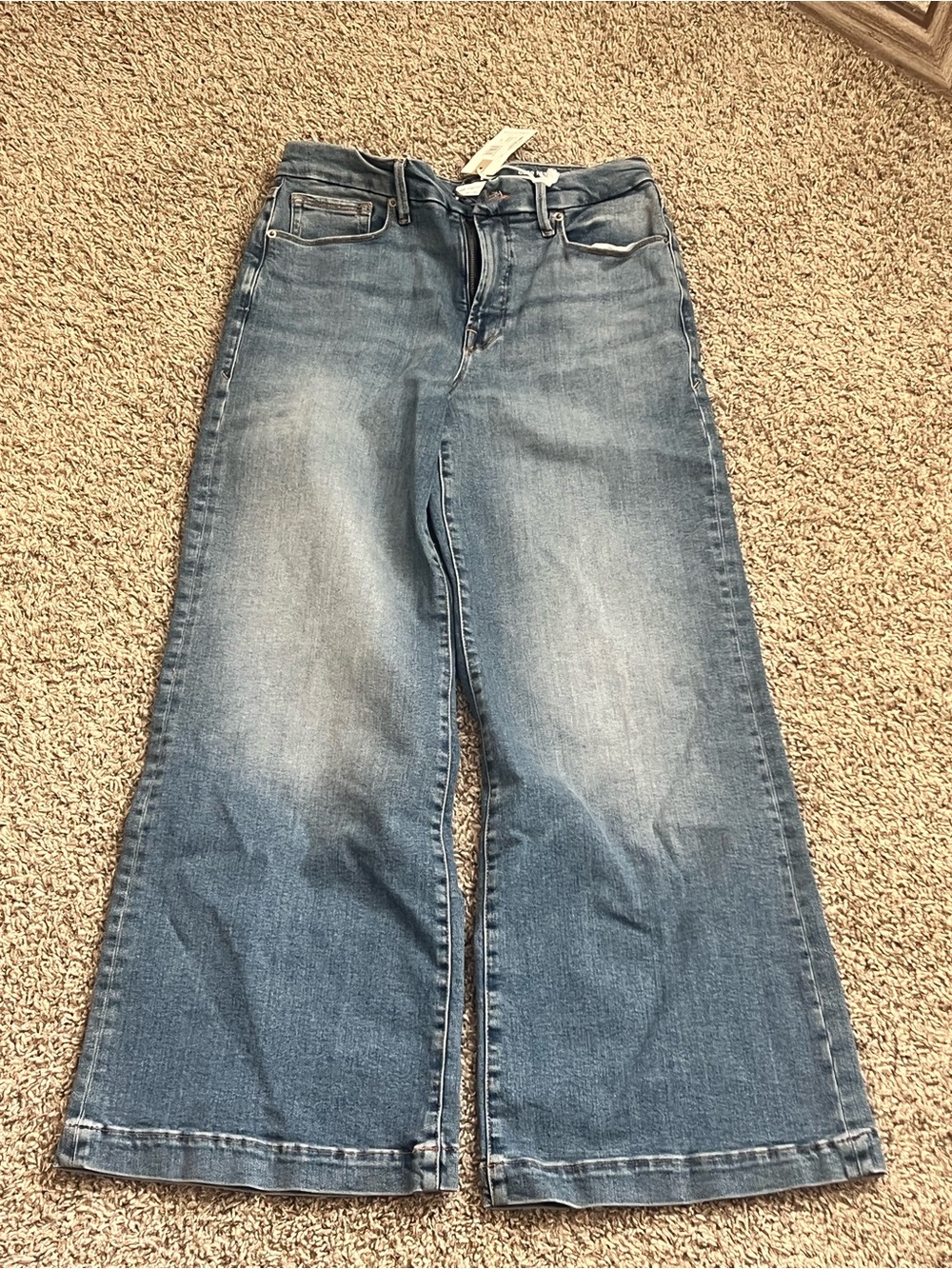 Good American Wide Leg Jeans in Faded Blue Wash